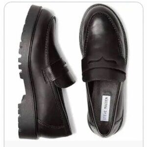Steve Madden Women's Black Loafers in EXCELLENT CONDITION